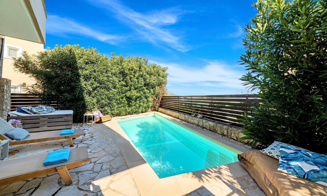 Apple Villas Mouríon 외부 사진
